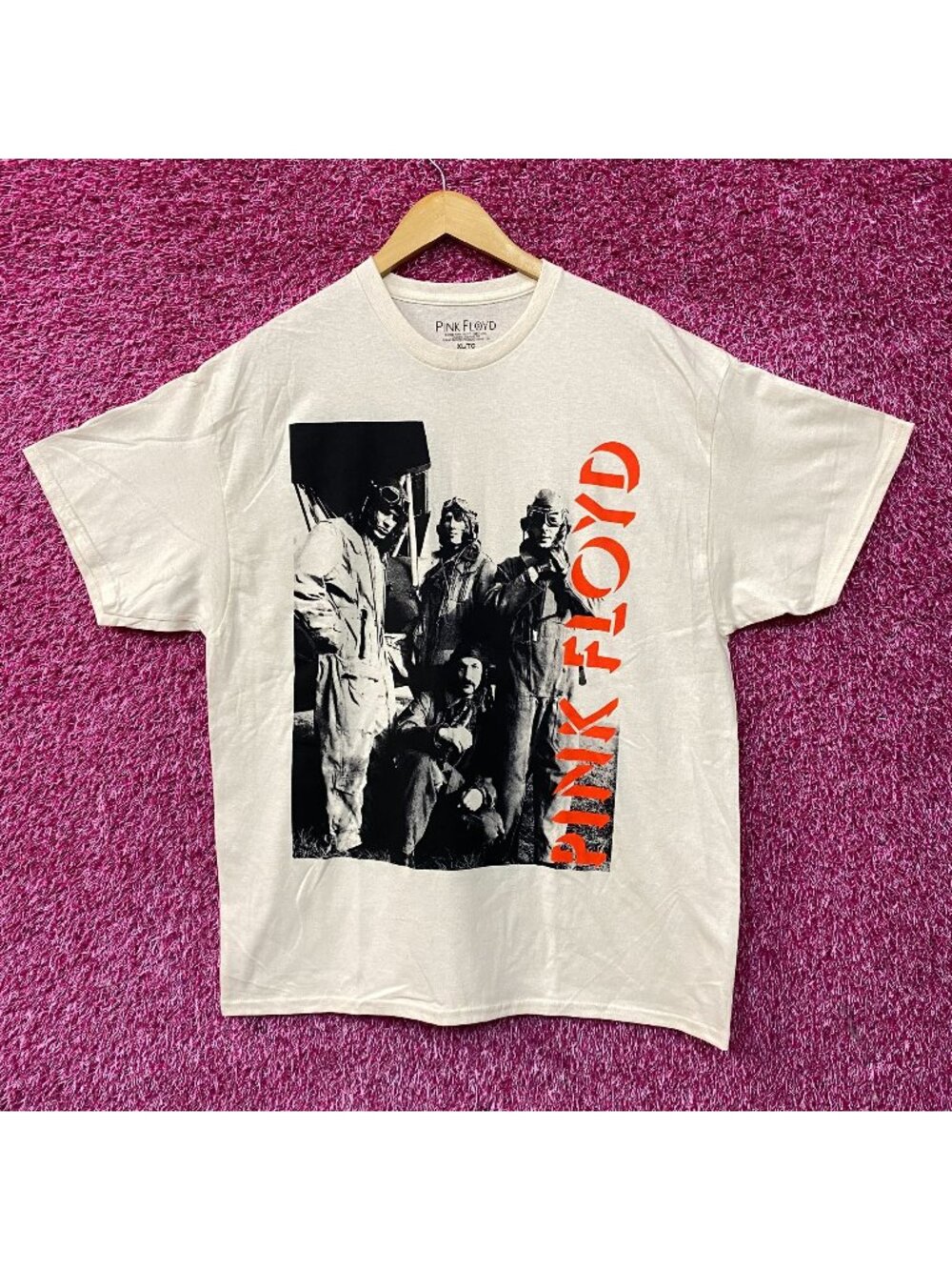 Pink Floyd Point Me at the Sky Graphic T-Shirt XL